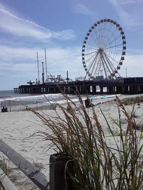 Atlantic City Boardwalk, Atlantic City New Jersey, Secret Keeper, Atlantic City, Usa News, World Famous, Ferris Wheel, New Jersey, Bucket List