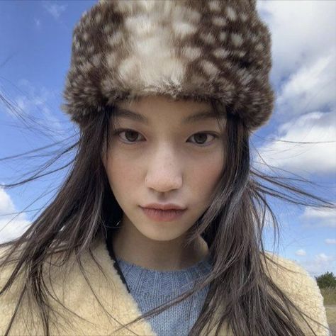 Bambi Aesthetic, Missguided Outfit, Kiss Kiss Bang Bang, Short Dark Hair, Kim Doyeon, Pretty Skin, Instagram Photo Inspiration, I Love Girls, Just Girl Things