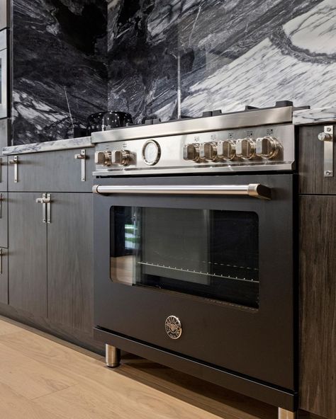 Masculine Minimalism, Bertazzoni Kitchen, Freestanding Oven, Black Range, Freestanding Cooker, Kitchen Room Design, Kitchen Inspo, Wall Oven, Double Wall Oven