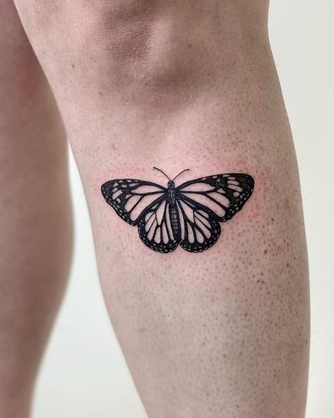 Monarch Butterfly American Traditional, Traditional Monarch Butterfly Tattoo, Monarch Butterfly Tattoo Black And White, Butterfly Tattoo Traditional, Monarch Tattoo, Monarch Butterfly Tattoo, Cute Tats, Bug Collection, Discreet Tattoos