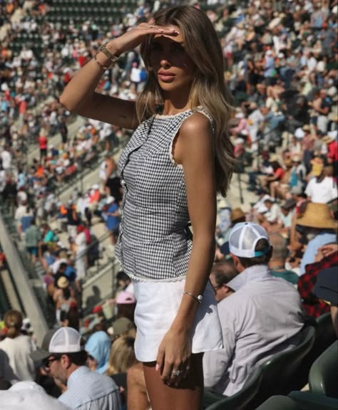 Paris Style Outfits Classy, Baseball Game Outfit Aesthetic, Tennis Game Outfit Spectator, Tennis Wag Aesthetic, Waste Management Open Outfits Women, Waste Management Golf Tournament Outfit, Golf Open Outfit, Sporting Event Outfit Summer, Tennis Open Outfit