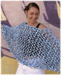 Loose Knit Poncho Pattern Free, Free Knit Poncho Pattern, Knitted Poncho Patterns Free, Poncho Sweater Pattern, Poncho Knitting, Summer Knits, Shawl Knitting, Poncho Knitting Patterns, Crochet Fun