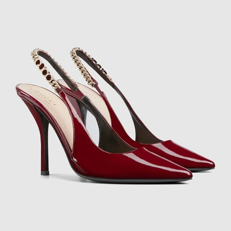 Shop the Gucci Signoria slingback pump in red at GUCCI.COM. Enjoy Free Shipping and Complimentary Gift Wrapping. Gucci Pumps, Gucci Heels, Elegant Heels, Red Pumps, Girly Shoes, Red Heels, Footwear Design Women, Dream Shoes, Slingback Pump