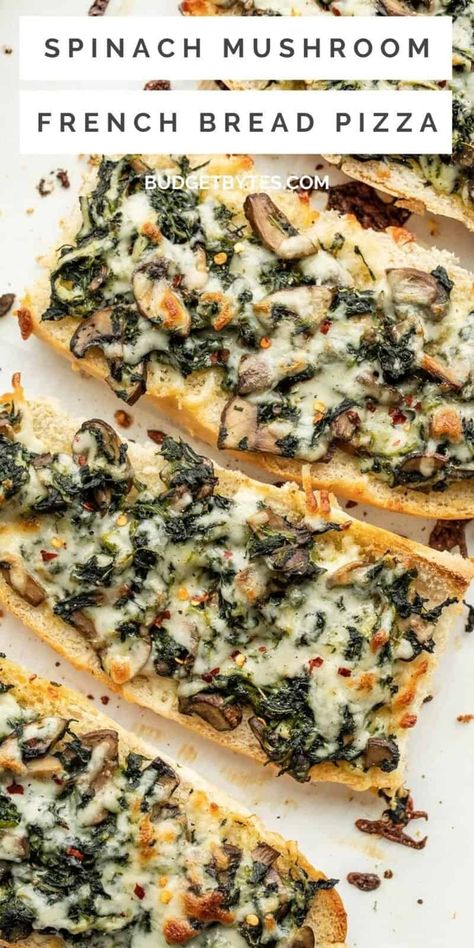 French Bread Pizzas, Spinach Alfredo, Spinach Pizza, Recipes Pizza, Cheesy Spinach, Fall Meals, Homemade Garlic Bread, Spinach Mushroom, French Bread Pizza