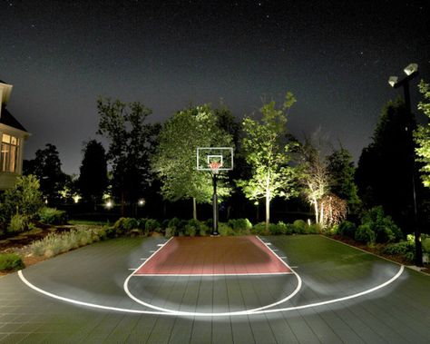 Beautiful outdoor Basketball Court and lighting Backyard Court, Home Basketball Court, Basketball Court Backyard, Backyard Sports, Backyard Basketball, Outdoor Basketball Court, Indoor Basketball Court, Bola Basket, Indoor Basketball