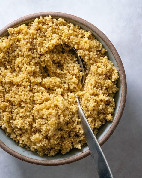 Vegan Quinoa Recipes, Make Quinoa, Perfect Quinoa, Instant Pot Quinoa, Making Quinoa, Vegetarian Quinoa, Quinoa Recipe, Vegan Quinoa, Vegetarian Cookbook