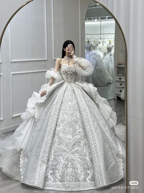 Lavish Wedding Dress, Korean Wedding Dress, Princess Stuff, Baju Kahwin, Pretty Quinceanera Dresses, Gowns Dresses Elegant, Pretty Wedding Dresses, Princess Ball Gowns, Dream Wedding Ideas Dresses