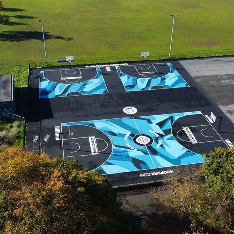 Basketball Court Design, Basketball Ground, Basketball Playground, Nba Basketball Court, Basketball Court Backyard, Big Architects, Outdoor Basketball Court, Street Basketball, Basketball Players Nba