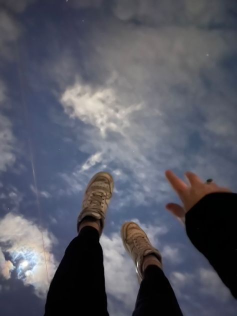 Sugared Almonds Wedding, Wedding Chocolates, Someone Falling, Sugared Almonds, Person Falling, Falling Skies, Falling From The Sky, Cool Poses, Sky Art