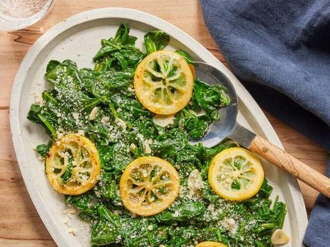 Sautéed Spinach with Lemon, Garlic & Parmesan Goes with Everything - NewsBreak Spinach Recipes Healthy, Parmesan Spinach, Spinach Risotto, Easy Breakfast Brunch, Mediterranean Diet Meal Plan, Healthy Vegetable Recipes, Veggie Dinner, Lunch Appetizers, Veg Dishes