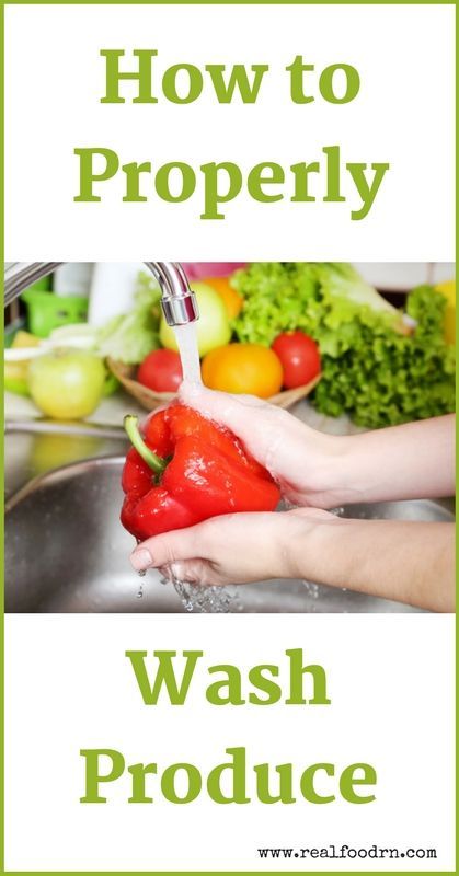 Washing Produce With Vinegar, How To Properly Clean Fruit, Best Way To Wash Fruits And Vegetables, How To Clean Veggies And Fruit, Wash Fruits And Veggies, Clean Fruits And Veggies How To, How To Wash Produce, How To Wash Veggies, Cleaning Veggies And Fruits