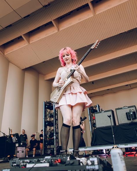 emily roberts of the last dinner party performing at lollapalooza 2024 in chicago, IL. photographed by kate_scott_photography on ig.  august 4th, 2024 Emily Roberts, Last Dinner, Concert Photography, Chicago Il, Female Artists, Dinner Party, Random Stuff, Chicago, Entertainment