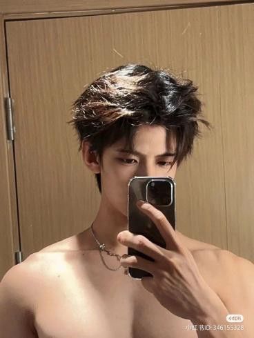 Men Korean Hairstyle, Korean Male Hairstyle Short, Korean Hairstyle Men, Korean Haircut Medium, Short Slicked Back Hair, Korean Haircuts, Haircut Korean, Perut Six Pack, Hair Korean