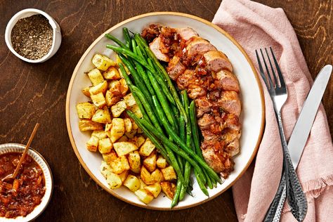 Figgy Balsamic Pork Fig Pork, Hello Fresh Pork, Pork With Potatoes, Potatoes And Green Beans, Balsamic Pork, Ribbon Collar, Hello Fresh Recipes, Roasted Green Beans, Pork Recipe