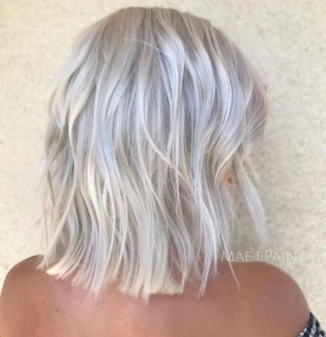 Short Hair Back View, Best Short Hair, Platinum Blonde Bobs, Short Hair Back, Short White Hair, Silver Blonde Hair, Hair Magic, Blond Balayage, Ice Blonde