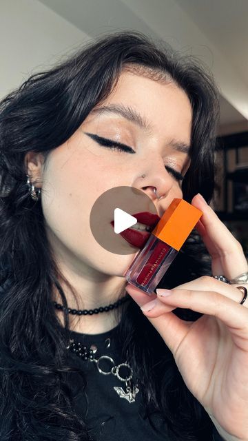 BÁRBARA BOER on Instagram: "The undeniable power of Red Lipstick ❤️‍🔥
.
Products:
- lip mix Hera @marimariamakeup @marimaria 
- liquid lipstick Hera @marimariamakeup 
.
.
#make #makeuptutorial #makeupartist #mua #maquiagem #red #redlips #alt #altmodel #power #trend" Lipstick Products, Red Lipstick, Red Lips, Liquid Lipstick, Makeup Inspiration, Makeup Artist, Makeup Tutorial, Lips, Makeup