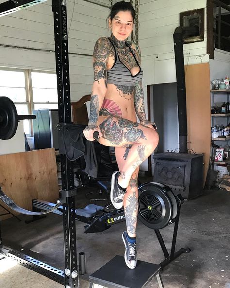 Added a dip bar to the home gym, what’s new with you? 😘 #pantsareaprison Heidi Lavon, Mens Fashion Suits Casual, Dip Bar, Hip Tattoo, Swimsuits High Waisted, Mens Fashion Suits, Old School Tattoo, Home Gym, New Girl