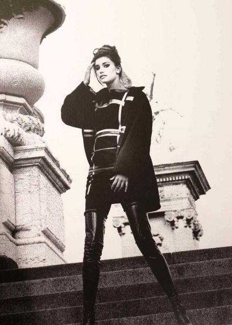 Susan Holmes by Ellen von Unwerth, 1991 Susan Holmes, Arthur Elgort, Ellen Von Unwerth, Actresses, Models, Hair Styles, Beauty