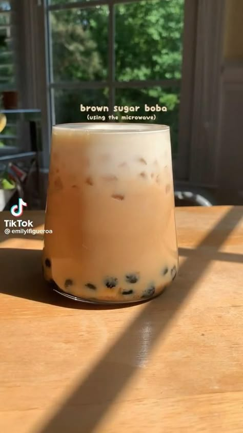 Resep Starbuck, Brown Sugar Boba, Boba Recipe, Boba Tea Recipe, Corporate Girlie, Bubble Tea Recipe, Milk Tea Recipes, Cute Office Decor, Drinks Recipe