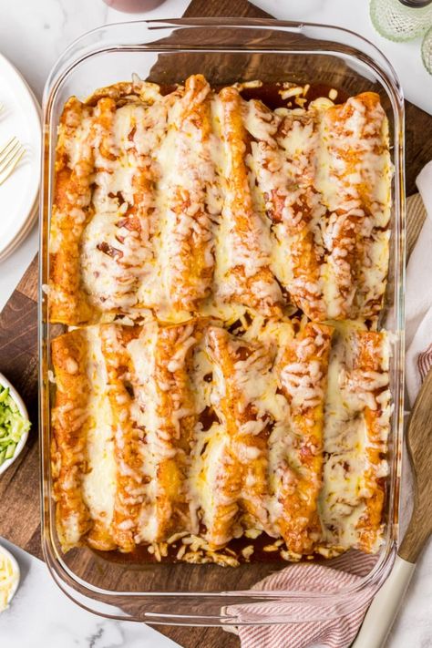 Zucchini Beef Enchiladas recipe from RecipeGirl.com #zucchini #beef #enchiladas #recipe #RecipeGirl Zucchini Beef, Beef Zucchini, Beef Enchiladas Recipe, Yeast Bread Rolls, Recipe For Zucchini, Vegetable Enchiladas, Spinach Enchiladas, Zucchini Enchiladas, Easy Beef Enchiladas