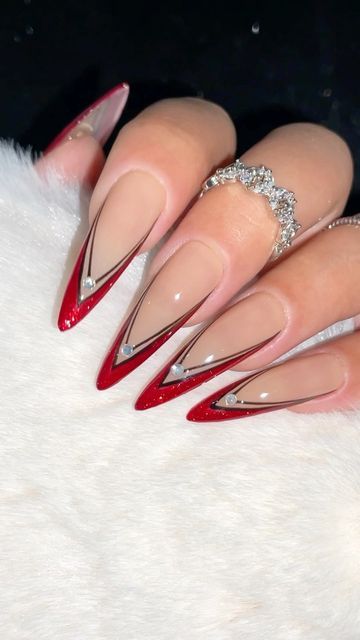 Nails For Winter, Red Stiletto Nails, Glitter French Nails, Red Nails Glitter, Stylish Nails Designs, Goth Nails, July Nails, Diy Nail Designs, Nail Supplies