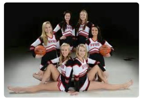 Cheerleading Team Pictures, Foto Gym, Cheer Motivation, Basketball Cheerleading, Dance Team Pictures, Cheerleading Tryouts, Dance Team Photos, Cheerleading Pics, Cheerleading Poses