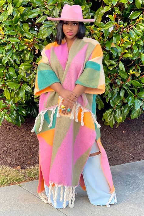 Outfit Semi Formal, Fuzzy Texture, Mode Kimono, Color Block Cardigan, Business Attire, Long Cardigan, Street Styles, Kimonos, Fashion Sense