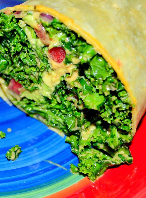 Spicy Kale Wrap #ATL #vegan Raw Vegan Kale Wrap, Kale Wraps Vegan, Kale Wrap Recipes, Kale Wraps, Kale Wrap, Vegan Wrap, Wraps Recipes Healthy, Seaweed Wrap, Spinach Wraps