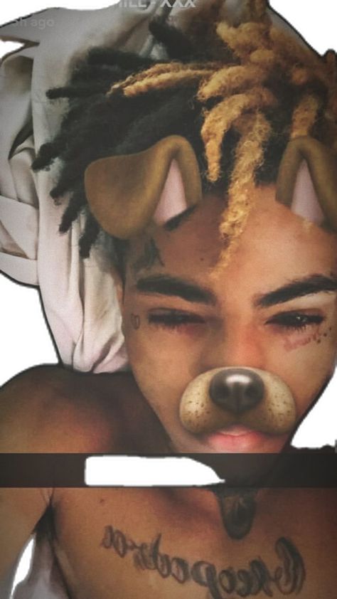 Jahseh Wallpaper, Xxxtentaci̇on Pfp, Xxxtentacion Drawing, Geneva Ayala, Xxxtentacion Wallpaper, Jahseh Onfroy, I Miss Your Smile, Screen Layout, Boys With Curly Hair