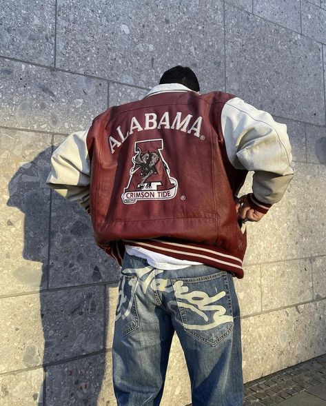 College Jacket Outfit, Varsity Jacket Outfit Mens, Retro Varsity Jacket, Baseball Jacket Outfit, Varsity Jacket Outfit, 1980’s Fashion, College Jacket, Jacket Varsity, Boy Icon