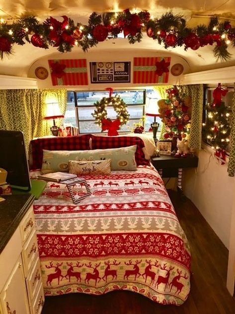 Cool 20+ Most Inspiring Holiday Decoration Ideas For Your RV Camper Holiday Decor, Decorating Rv For Christmas, Christmas In An Rv, Christmas Camper Decor, Rv Christmas Decor, Camper Christmas Decorations, Rv Christmas Decorations, Christmas Caravan, Renovated Bedroom