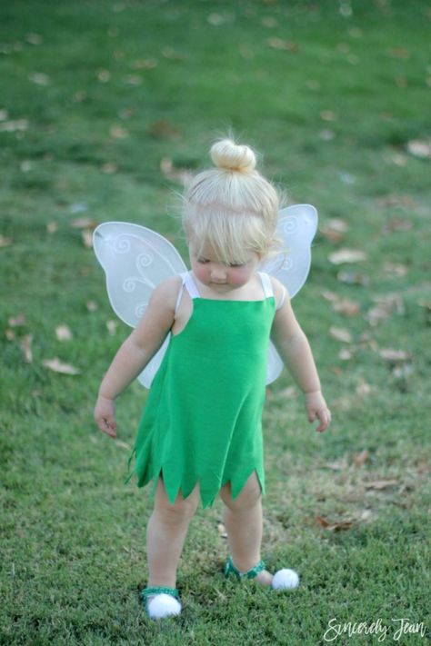 Fantasia Tinker Bell, Halloween Costume Teenage Girl, Diy Tinkerbell Costume, Tinkerbell Shoes, Diy Fantasia, Bell Costume, Tinkerbell Costume, Meme Costume