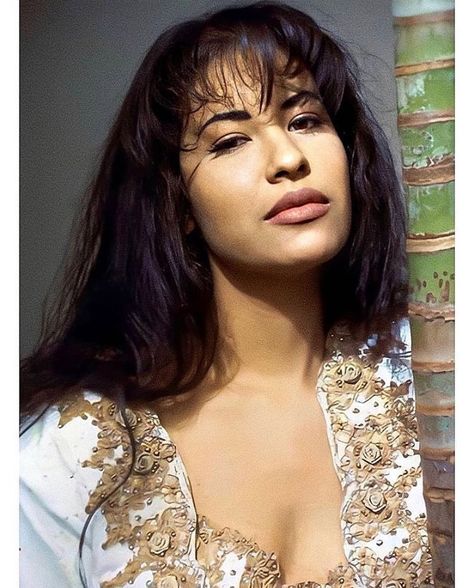 Selena Quintanilla Outfits, Selena Quintanilla Fashion, Selena Pictures, Selena Q, Tejano Music, Selena Quintanilla Perez, Selena Quintanilla, Favorite Celebrities, Beautiful People