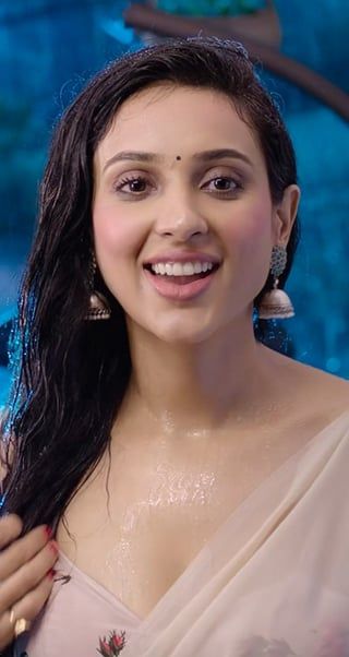 Riya Suman, Serial Actress, Actress Without Makeup, Glam Photoshoot, Face Photography, Hot Lips, Beautiful Dresses For Women, Indian Actress Hot Pics, Beautiful Smile Women