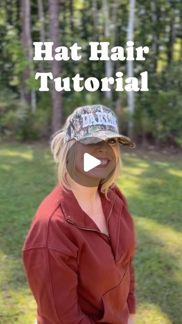 Zandra Tidmarsh on Instagram: "Hat Hair Darlin’ ⚡️⚡️
 

One of my absolute favorite hats you can shop it at @darlinswimwear. 
With summer right around the corner and  baseball season in full swing, you can almost always catch me in a hat. So I definitely wanted to share some clever, ways to style your hat. 🤍🤍
Z

#hathair #hathairstyle #easyhairstyles #baseballmom #busymom #hairstylist #hairfashion #behindthechair #beautybestie #carhartt #deland #delandflorida #hairbrained #easybreezyblonde #easyhairstylesforgirls #hat #hats #hatstyle #downtowndeland #delandhair #delandhairstylist #downtowndeland #deland #hairtutorial #clawclip #clawcliphairstyle #clawclips #clawcliptutorial #summerhats #baseballmomlife #baseballmom⚾️ #summerhairgoals" Hat Hairstyles Medium Length, Short Hair Hat Hairstyles, Ballcap Hairstyles Cute, Ballcap Hairstyles, Short Hair Hat, Million Dollar Baby, Hat Hair, Hair Tutorials For Medium Hair, Hair Brained