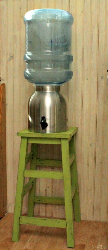 water dispenser A Frame Plant Stand, Camping Drinking Games, Plant Stand Plans, Water Dispenser Stand, Wooden Box Plans, Countertop Water Dispenser, Plant Stand Wood, Camping Drinks, Brown Stool