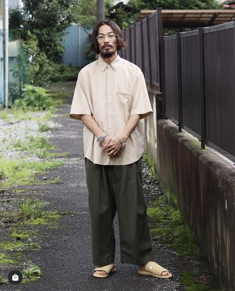 Japanese Men Summer Fashion, Workwear Fashion 2023, 90s Japanese Streetwear Men, Summer Styles Men, Japanese Americana Fashion Men Summer, Japanese Summer Streetwear, Summer Japanese Outfits Men, Japanese Streetwear Summer, Men Japanese Fashion