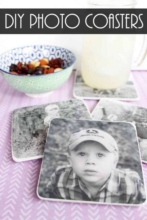 Make these DIY photo coasters for your home or as a Mother's Day gift! Easy to follow instructions and a video! Photo Coasters Diy, Diy Photo Coasters, Epoxy Resin Projects, Photo Crafts, Epoxy Projects, Epoxy Crafts, Mod Podge Crafts, Coaster Crafts, Foto Transfer