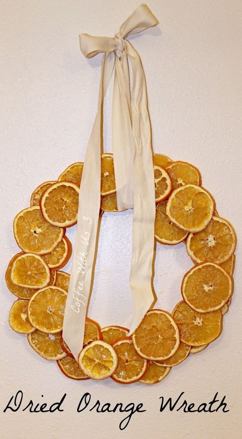 Dried Orange Wreath Dried Orange Wreath, Dry Oranges, Making Wreaths, Make A Wreath, Orange Wreath, Italian Christmas, Dried Oranges, Donut Shape, Coffee Crafts