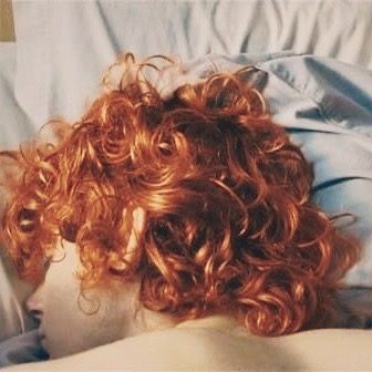 Ginger Aesthetic, Curly Ginger Hair, Red Head Boy, Ginger Hair Men, Red Hair Boy, Weasley Harry Potter, Ginger Boy, Boy Icon, Red Curly Hair