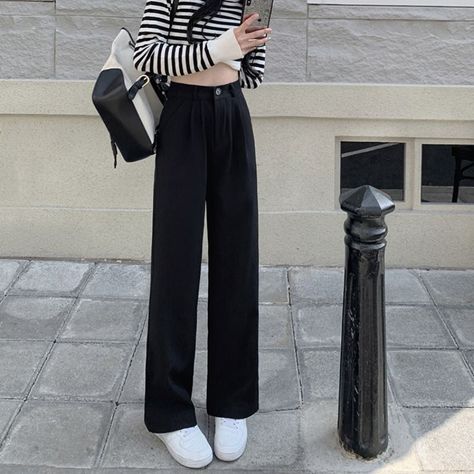 Black Corduroy Pants Outfit Women, Large Black Pants Outfit, Black Dress Pants Outfit, Black Dress Pants Outfits, Moon City, Y2k Fashion Aesthetic, Dress Pants Outfits, Japanese Minimalist, Kawaii Store