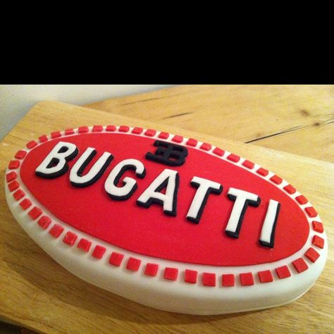 Bugatti Cake, Racing Cake, Cake Transport, Car Cakes, Race Car Cakes, 1st Birthday Party Invitations, Cake Stuff, About Cars, Amazing Cake