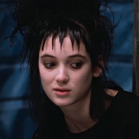 Winona Ryder - Lydia Lydia Deetz Wallpaper, Lydia Deetz Hairstyle, Wynona Ryder Beetlejuice, Beatle Juice Winona Ryder, Beetlejuice And Lydia Matching Pfp, Winona Ryder Dracula, Winona Ryder Lydia Deetz, Lydia Deetz Icon, Lydia Deetz Bangs