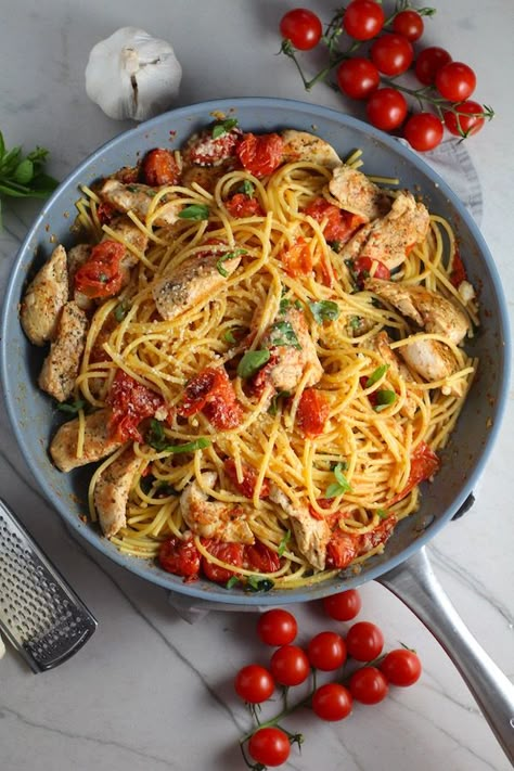 Chicken and Cherry Tomato Pasta ~ Talking Meals Chicken Cherry Tomatoes Pasta, Chicken And Cherry Tomato Pasta, Chicken Cherry Tomato Pasta, Chicken Pasta With Cherry Tomatoes, Cherry Tomato Chicken Recipes, Chicken Cherry Tomato Recipe, Chicken And Cherry Tomato Recipes, Chicken And Tomato Pasta, Chicken With Cherry Tomatoes