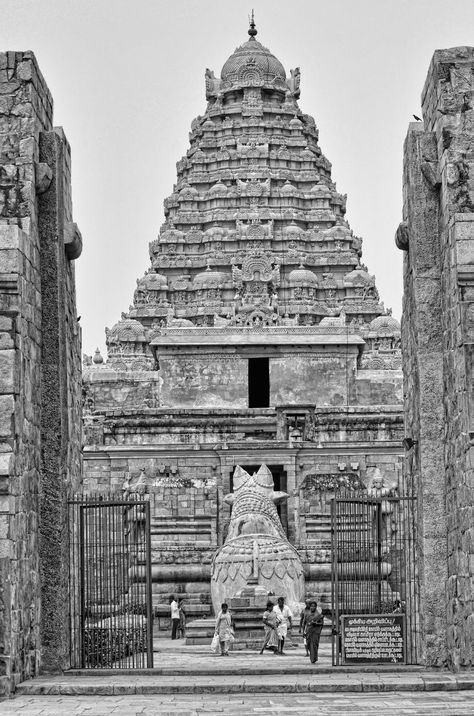 Temple Art Drawing, Temple Drawing, Sri Aurobindo, Ancient Indian Art, Temple India, Indian Temple Architecture, Hindu Temples, Ancient Indian Architecture, Temple Photography