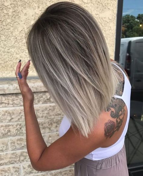 Long Bob With Silver Blonde Highlights Popelavá Blond, Tuns Bob Lung, Hair Color Blonde Highlights, Kadeřnické Trendy, Blonde Haircuts, Balayage Blonde, Vlasové Trendy, Balayage Ombre, Red Highlights