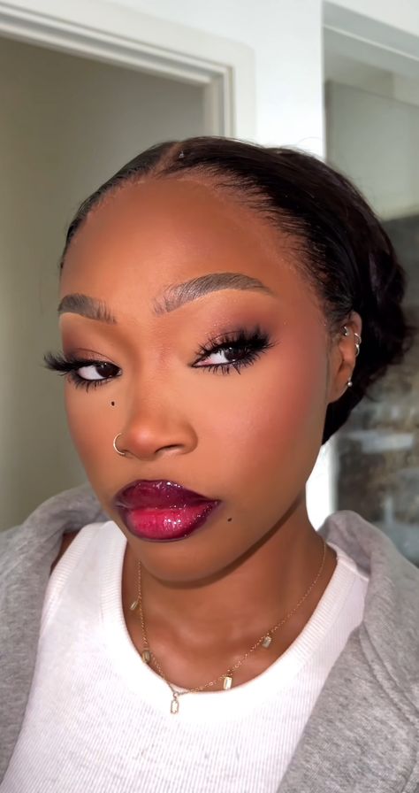 Make Up Inspo Black Woman, Makeup Arrangement Ideas, Makeup Ideas Dark Skin, Dark Skinned Makeup, Makeup Aesthetics, Simple Makeup Looks Black Women, Valentine’s Day Looks, Make Up Looks Black Women, Glamour Makeup Black Women