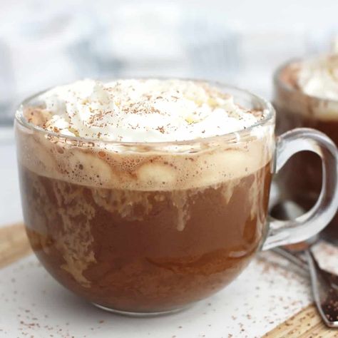 Coconut Mocha (Vegan Chocolate Coffee Drink) Fall Coffee Flavors, Chocolate Coffee Drinks, Mocha At Home, Fall Coffee Recipes, Fall Coffee Drinks, Coconut Milk Coffee, Mocha Recipe, Chocolate And Coffee, Vegan Whipped Cream