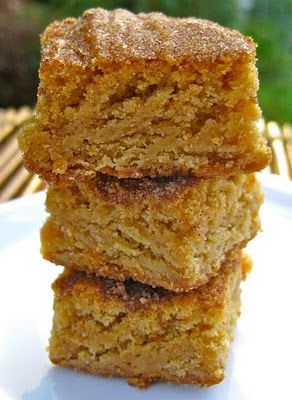 Snickerdoodle brownies- (The Secret to Soft Snickerdoodles) Snickerdoodle Brownies, Snickerdoodle Blondies, Köstliche Desserts, Snickerdoodles, Yummy Sweets, How Sweet Eats, Creme Brulee, Eat Dessert, Baklava