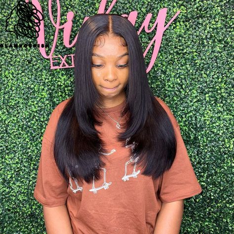 Straight Butterfly Haircut, Medium Length Layered Hair, Medium Length Layers, Butterfly Haircut, Straight Layered Hair, Frontal Wig Hairstyles, Wigs Straight, Hair For Black Women, Layered Cut